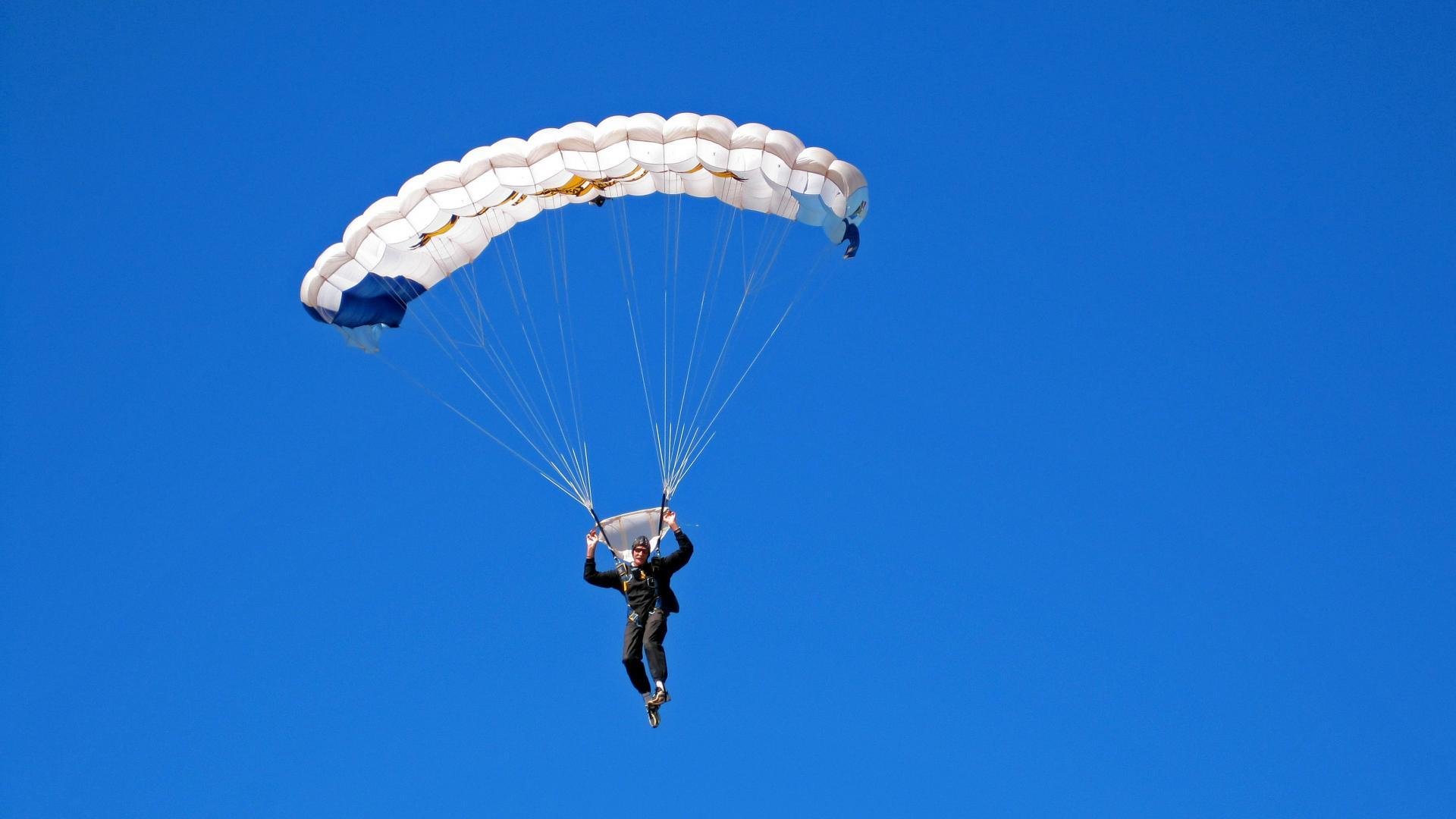 “最佳突破:那些让人惊叹的单勇穿越线路”