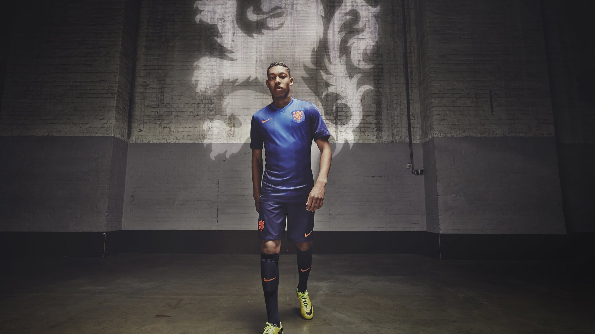 电竞赛事志愿者招募火热进行中，热情满满，电竞协会招新宣传语